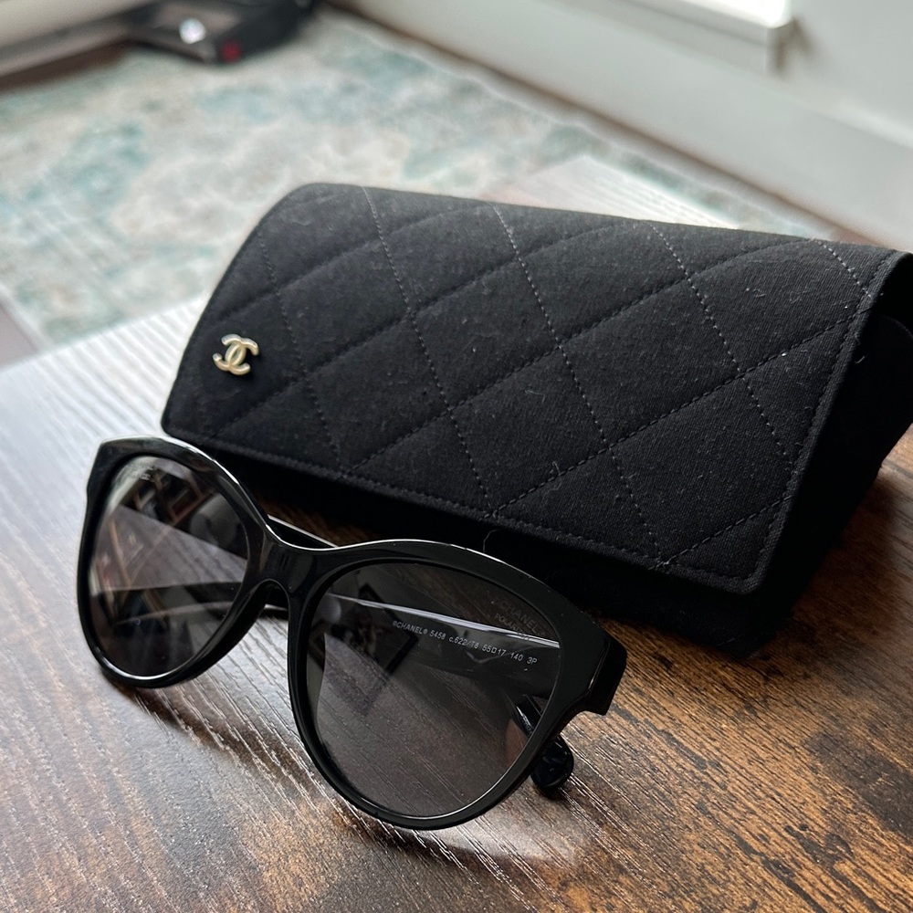 CHANEL Elegant Black Sunglasses with Quilted Case